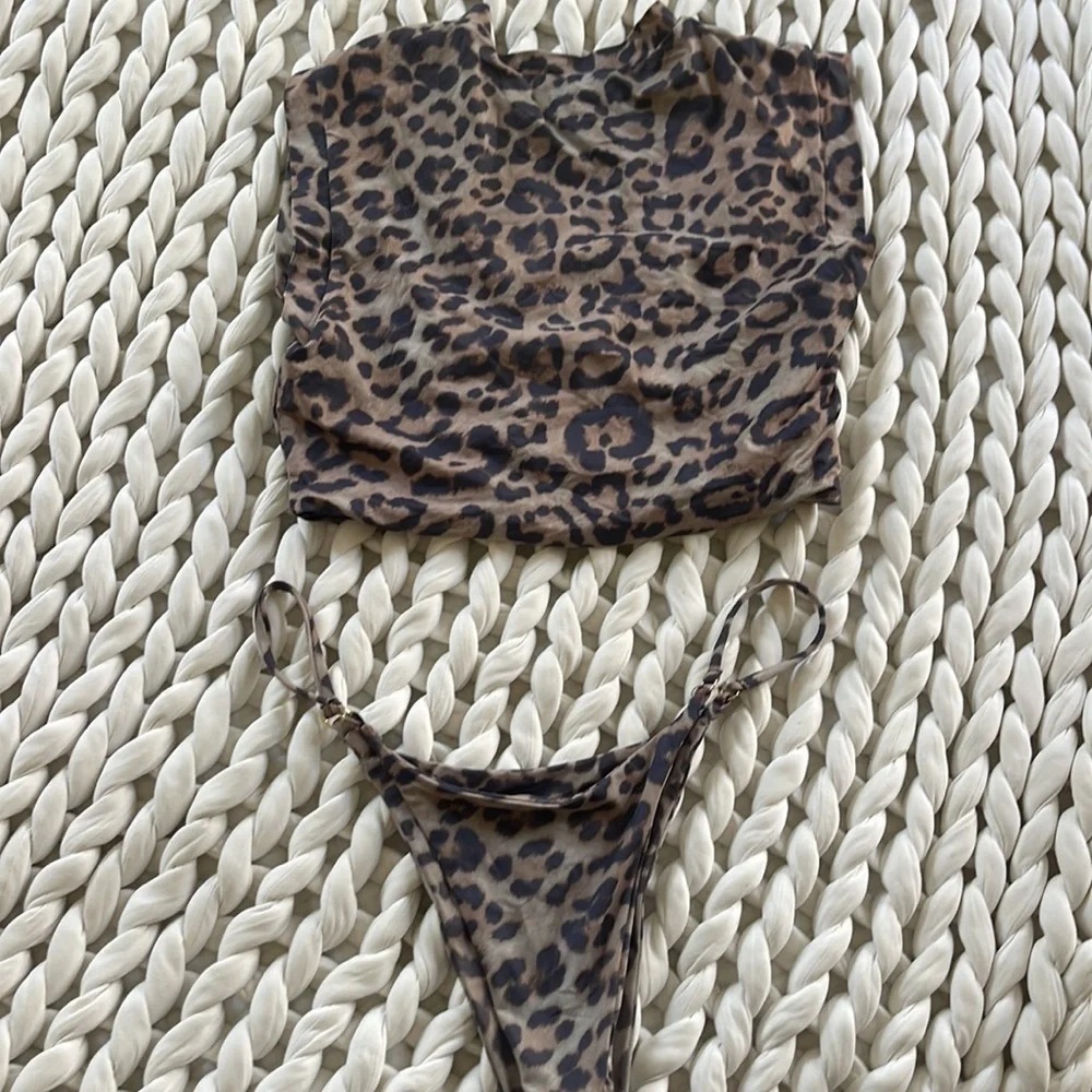 Frankie’s Bikinis set - Picture 6 of 6
